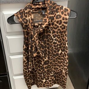 Leopard print Express sleeveless top